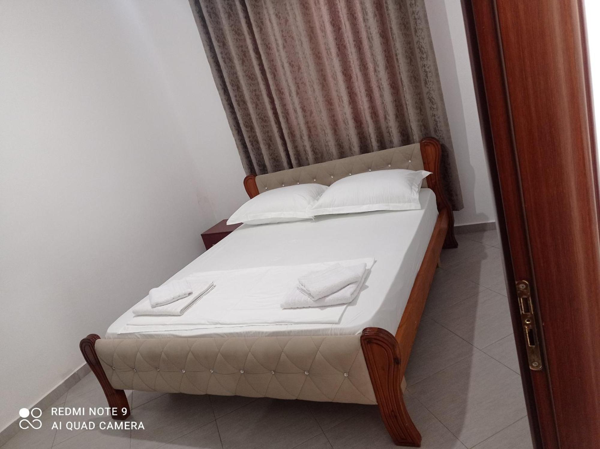 Amar Seaside Apartment Ksamil Exterior photo